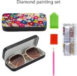 Flower Diamond Art Eyeglasses Case Kits for Adults Small Gem Art Paint by Diamonds Dots DIY for Beginner Women Suitable for Storing and Protecting Glasses - Imagen 3